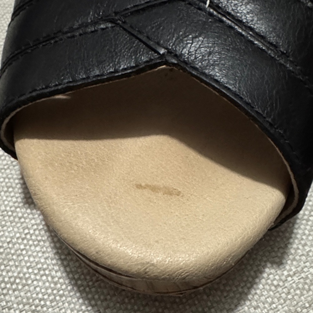 Like New-Dansko Mara Open Toe Sandals-Euro Sz 40-Black Leather-Heel-Ankle Strap - Picture 6 of 16